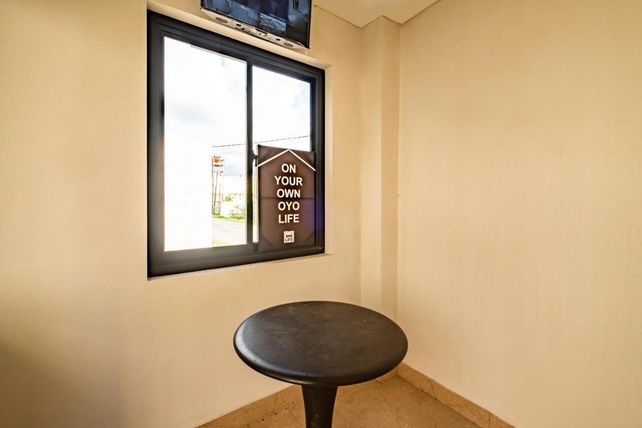 Oyo Life 2673 Rosewood Residence カラワン エクステリア 写真
